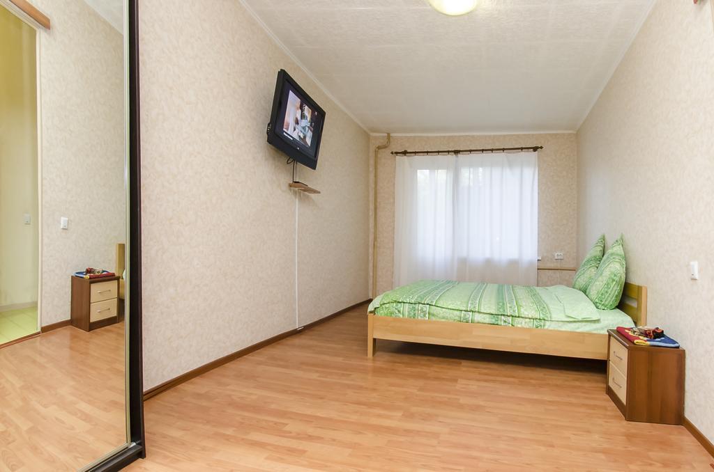 Vip Apartment On 14 Vidradnyi Avenue Киев Екстериор снимка